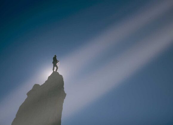 Come into the Presence of God: Keys to Deeper Communion Come into the Presence of God: Keys to Deeper Communion